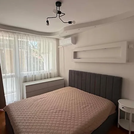 Apartman голям тристаен